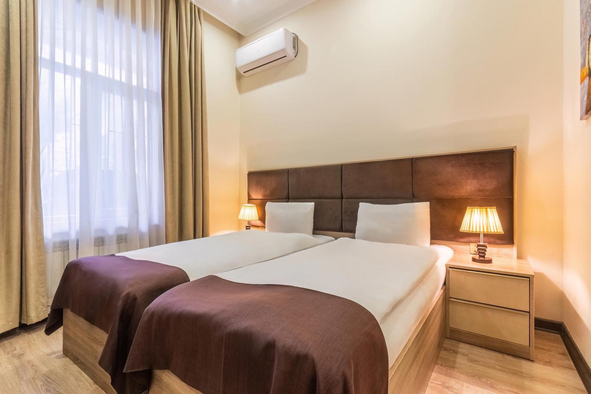 Deluxe Hotel Баку Экстерьер фото