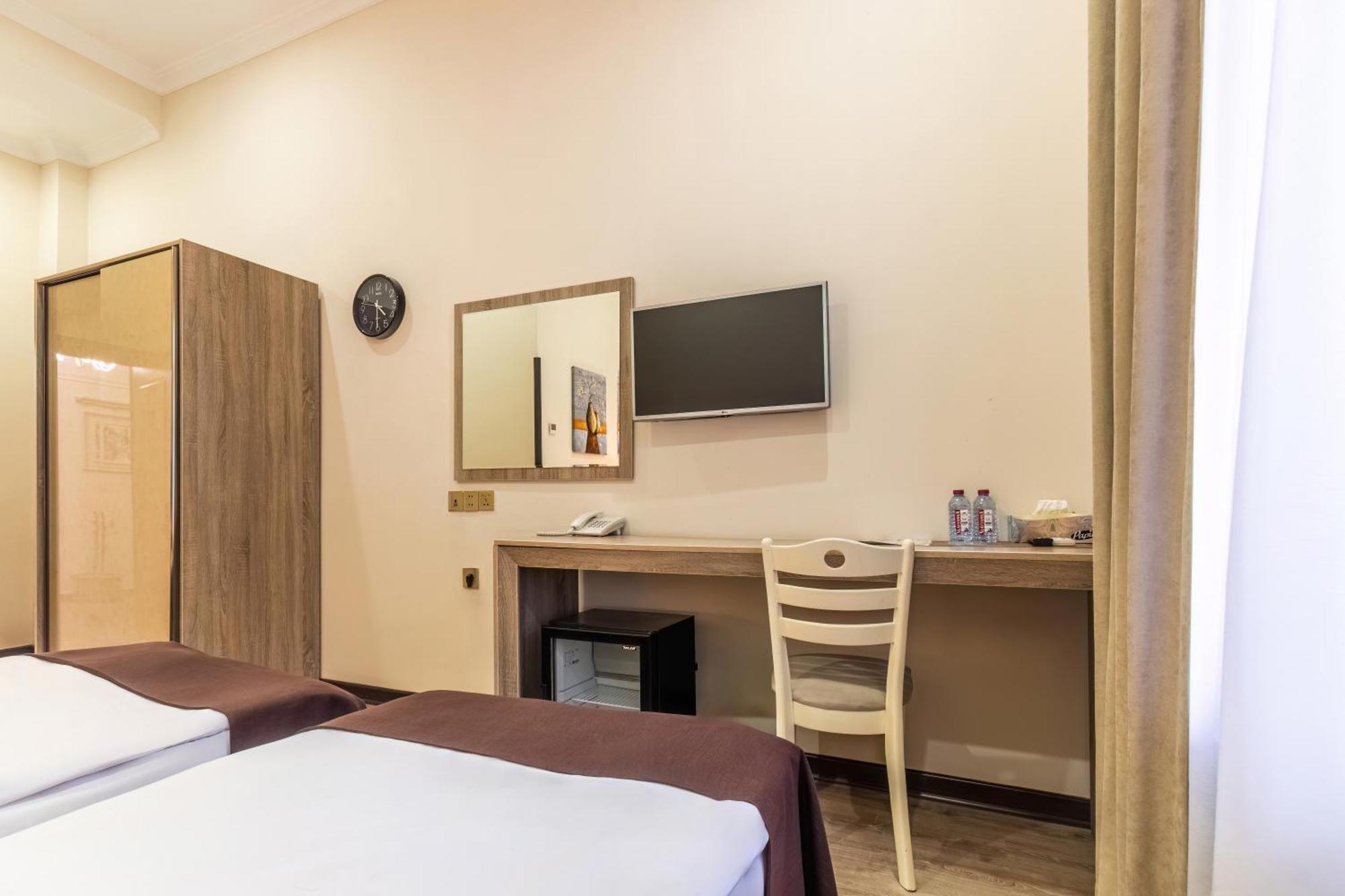 Deluxe Hotel Баку Экстерьер фото