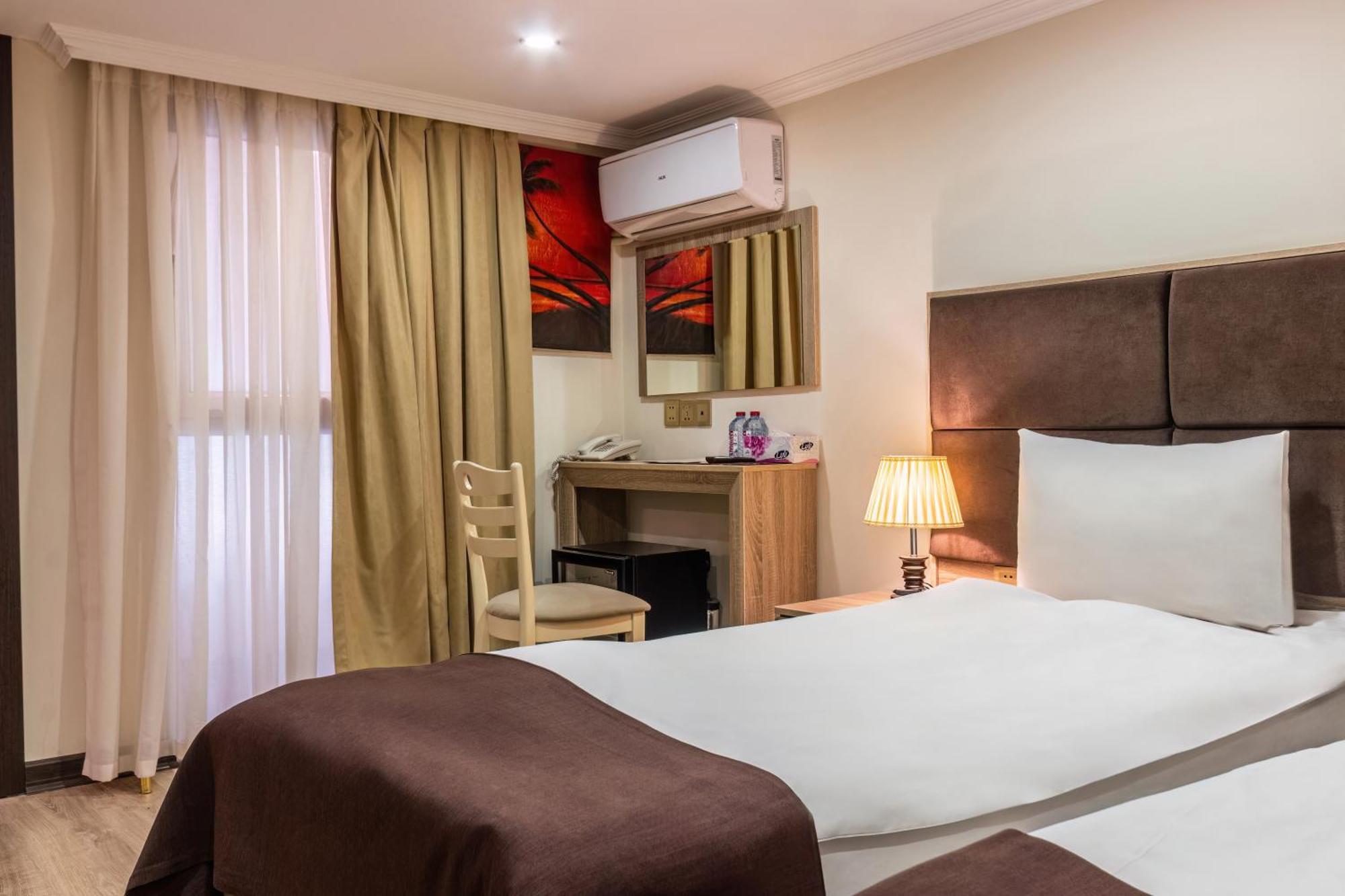 Deluxe Hotel Баку Экстерьер фото