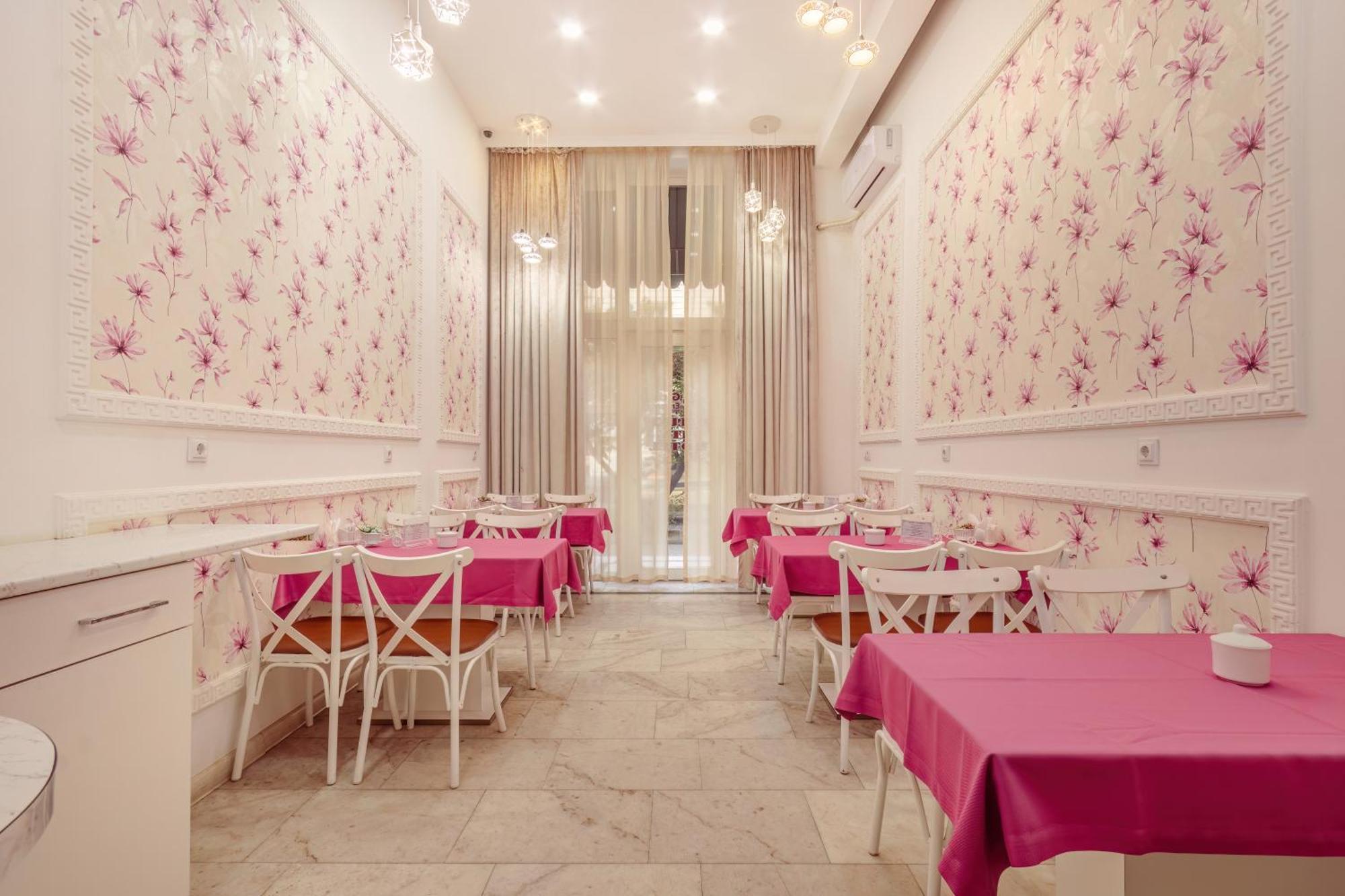 Deluxe Hotel Баку Экстерьер фото