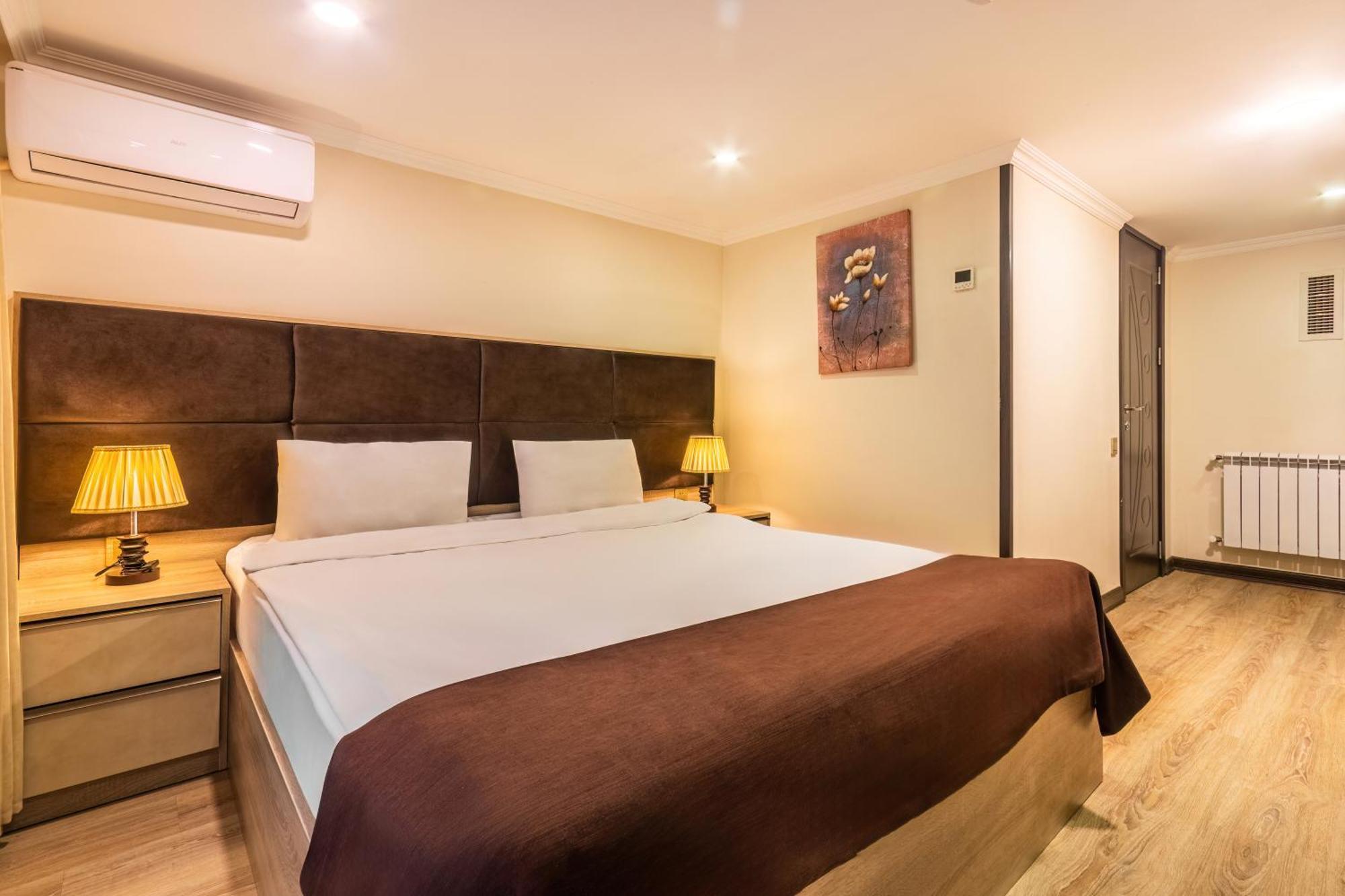 Deluxe Hotel Баку Экстерьер фото