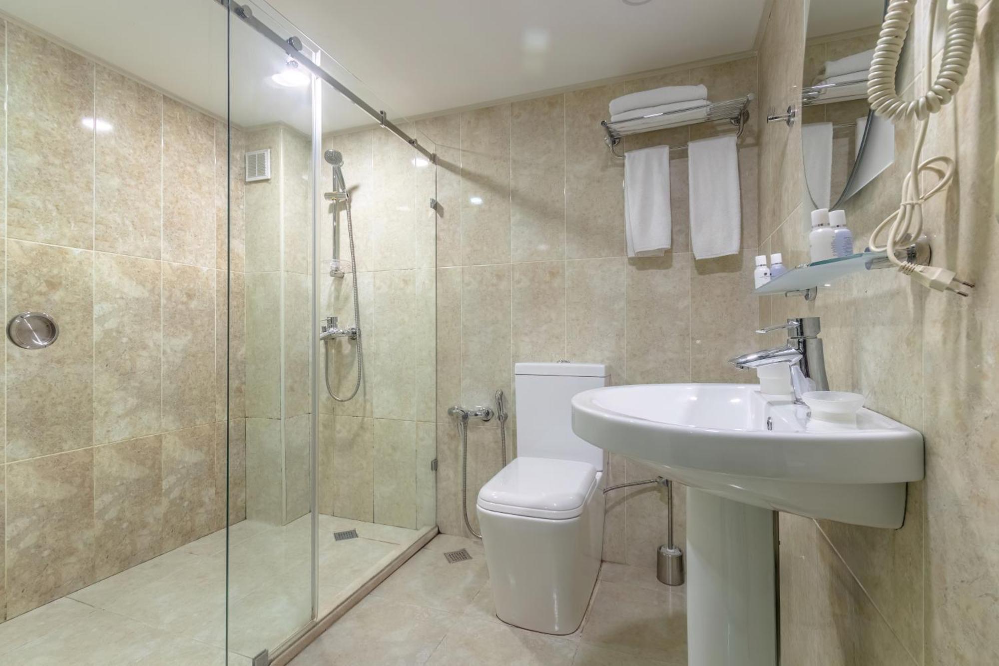 Deluxe Hotel Баку Экстерьер фото