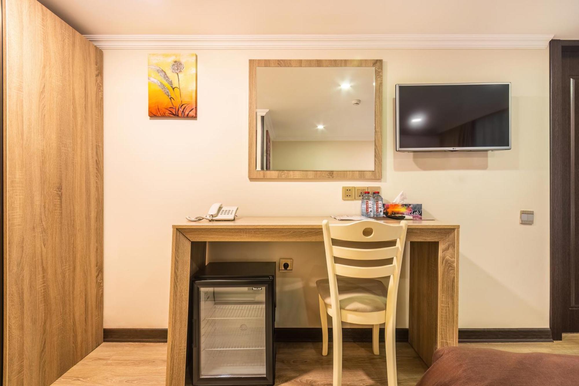 Deluxe Hotel Баку Экстерьер фото