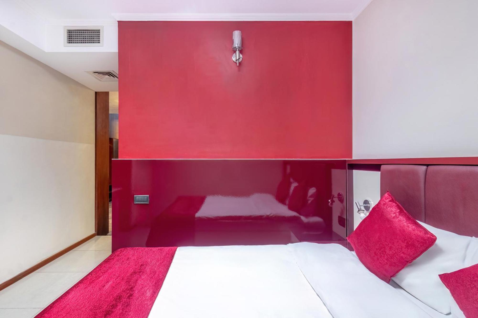 Deluxe Hotel Баку Экстерьер фото